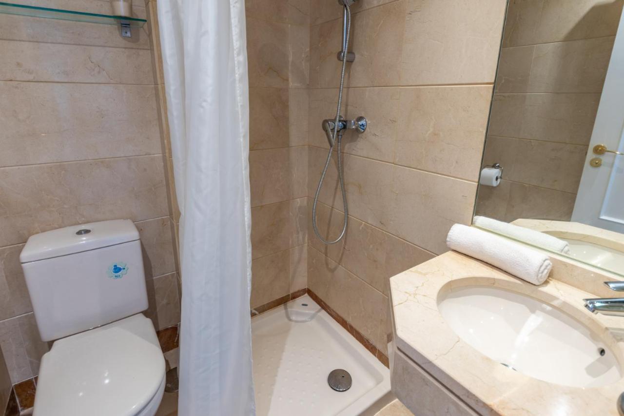 2br Calanova Grand Golf - Wifi/ac/pool Apartament